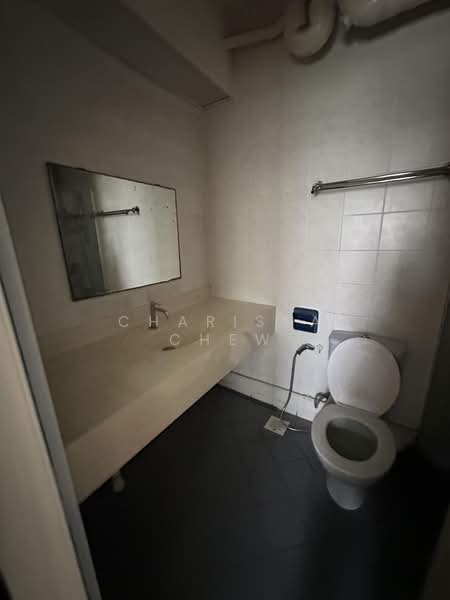 838 Hougang Central, 838 Hougang Central, 3 Bedrooms, 1,259 sqft, HDB Flat For Sale, by Charissa Chew, 500119766 - Bathroom - PropertyGuru.com.sg