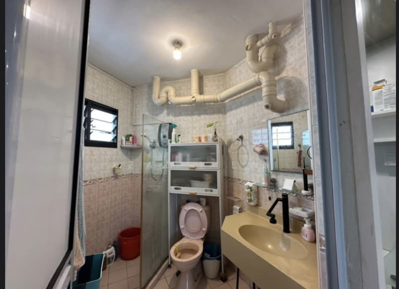 656C Jurong West Street 61, 656C Jurong West Street 61, 4 Bedrooms, 1,420 sqft, HDB Flat For Sale, by Zac Liew, 500119768 - Bathroom - PropertyGuru.com.sg