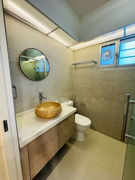 95C Henderson Road, 95C Henderson Road, 3 Bedrooms, 1,216 sqft, HDB Flat For Sale, by James Seah, 500119832 - Bathroom - PropertyGuru.com.sg