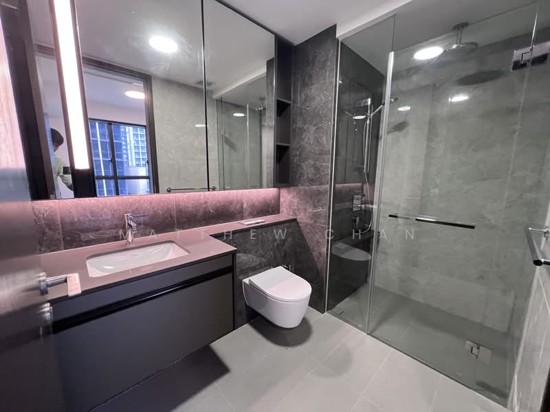 Tembusu Grand, 94 Jalan Tembusu, 2 Bedrooms, 743 sqft, Condominium For Rent, by Matthew Chan, 500119849 - Bathroom - PropertyGuru.com.sg