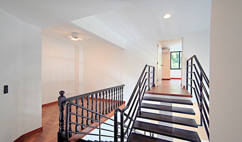 Newly Refurbished! Compellingly Priced! Grab It Now!, Clementi Crescent, 3 Bedrooms, 2,900 sqft, Semi-Detached House For Rent, by Eddie Koh, 500119859 - Landing - PropertyGuru.com.sg