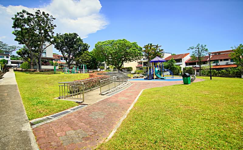 Newly Refurbished! Compellingly Priced! Grab It Now!, Clementi Crescent, 3 Bedrooms, 2,900 sqft, Semi-Detached House For Rent, by Eddie Koh, 500119859 - Playground - PropertyGuru.com.sg