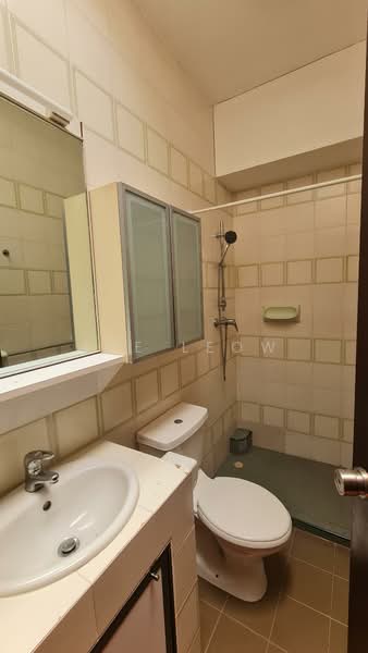 Villa Chancery, 39 Chancery Lane, 3 Bedrooms, 2,055 sqft, Condominium For Sale, by Joe Leow, 500119861 - 2nd floor common Bathroom - PropertyGuru.com.sg