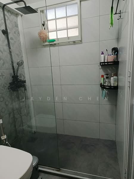 175A Punggol Field, 175A Punggol Field, 3 Bedrooms, 1,184 sqft, HDB Flat For Sale, by Jayden Chen, 500119868 - Bathroom - PropertyGuru.com.sg