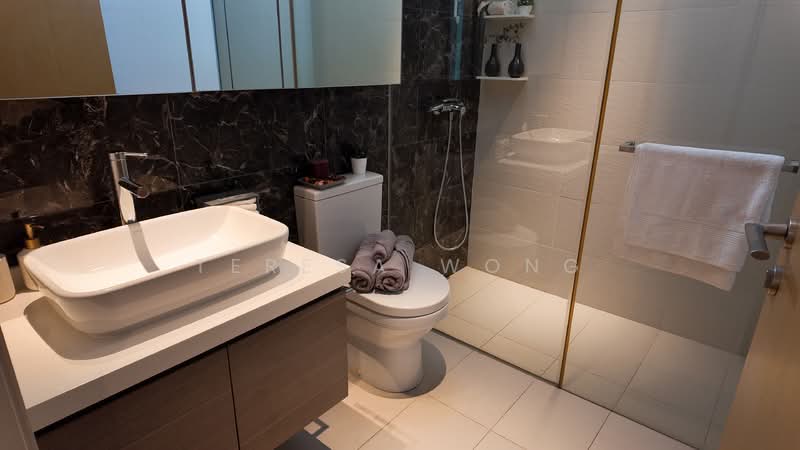 Skies Miltonia, 3 Miltonia Close, 4 Bedrooms, 2,713 sqft, Condominium For Sale, by Teresa Wong, 500119876 - Bathroom - PropertyGuru.com.sg