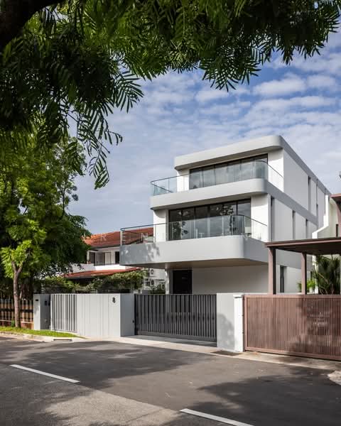 Brand New Luxury Detached at Mount Sinai Estate, Grove Drive, Mount Sinai, Holland, 5 Bedrooms, 12,110 sqft, Detached House For Sale, by Irene Tan, 500119878 - Exterior - PropertyGuru.com.sg