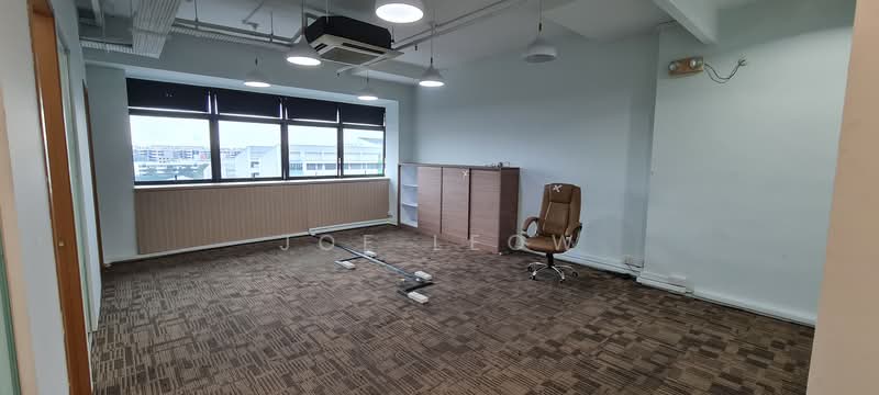 Vertex, 33 Ubi Avenue 3, 1,463 sqft, Light Industrial (B1) For Sale, by Joe Leow, 500119880 - Open Concept working area - CommercialGuru.com.sg