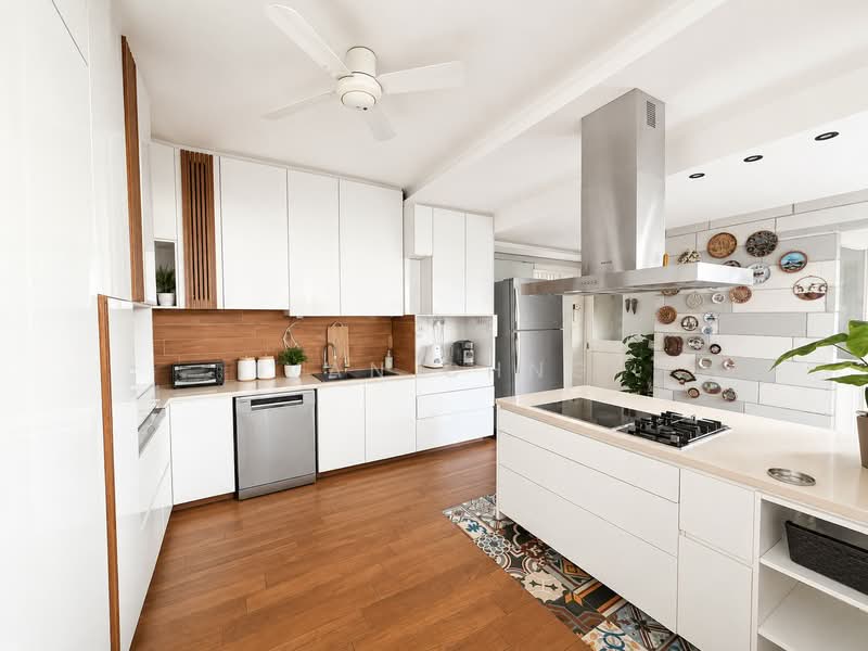 ⭐️⭐️LANDED7772@ Spacious Convenient East Coast Corner Terrace with 4 Ensuite BRs Walk to Tao Nan, Marine Parade, 4 Bedrooms, 3,400 sqft, Corner Terrace For Sale, by Ivan Chng, 500119893 - Kitchen - PropertyGuru.com.sg