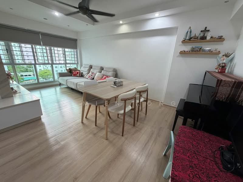 175A Punggol Field, 175A Punggol Field, 3 Bedrooms, 1,184 sqft, HDB Flat For Sale, by Damien Kong, 500119934 - Living Room - PropertyGuru.com.sg