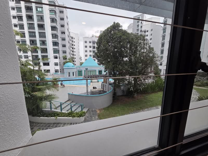 Eastvale, 35 Pasir Ris Drive 3, Room Rental, 120 sqft, Condominium For Rent, by Elaine Tay, 500119949 - Exterior - PropertyGuru.com.sg