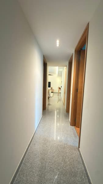 Casa Merah, 50 Tanah Merah Kechil Avenue, 4 Bedrooms, 1,528 sqft, Condominium For Rent, by James Toh Wee Kiong, 500119969 - Corridor - PropertyGuru.com.sg