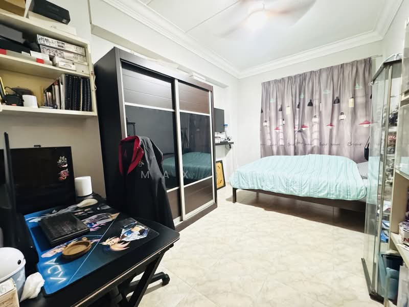 556 Woodlands Drive 53, 556 Woodlands Drive 53, 3 Bedrooms, 1,238 sqft, HDB Flat For Sale, by Max Lee, 500119970 - Bedroom - PropertyGuru.com.sg