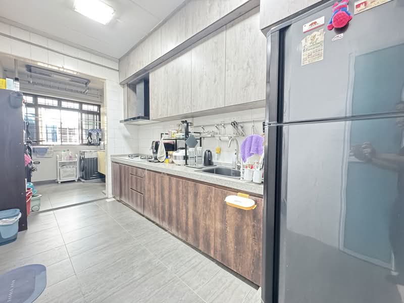 556 Woodlands Drive 53, 556 Woodlands Drive 53, 3 Bedrooms, 1,238 sqft, HDB Flat For Sale, by Max Lee, 500119970 - Kitchen - PropertyGuru.com.sg