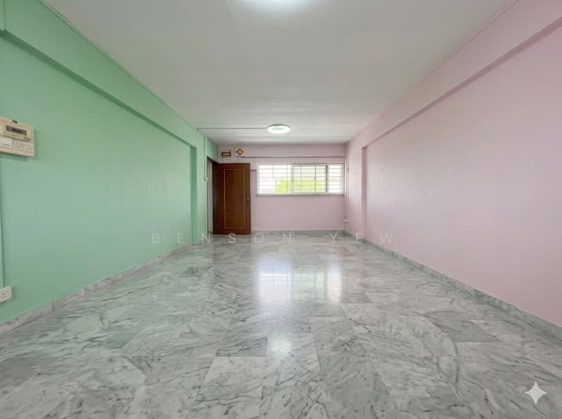 202 Tampines Street 21, 202 Tampines Street 21, 2 Bedrooms, 807 sqft, HDB Flat For Sale, by Benson Yew, 500119979 - Iiving room - PropertyGuru.com.sg