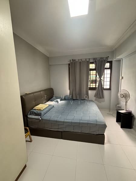 556 Woodlands Drive 53, 556 Woodlands Drive 53, 4 Bedrooms, 1,291 sqft, HDB Flat For Sale, by Taufiq Corvin, 500119989 - Bedroom - PropertyGuru.com.sg