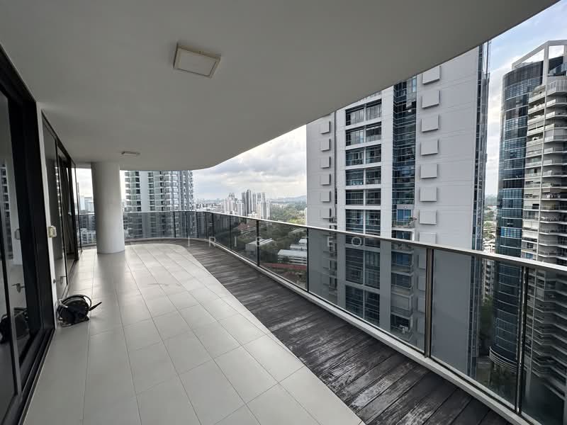 Trilight, 9 Newton Road, 3 Bedrooms, 2,099 sqft, Condominium For Sale, by Iris Teo, 500119992 - Balcony - PropertyGuru.com.sg