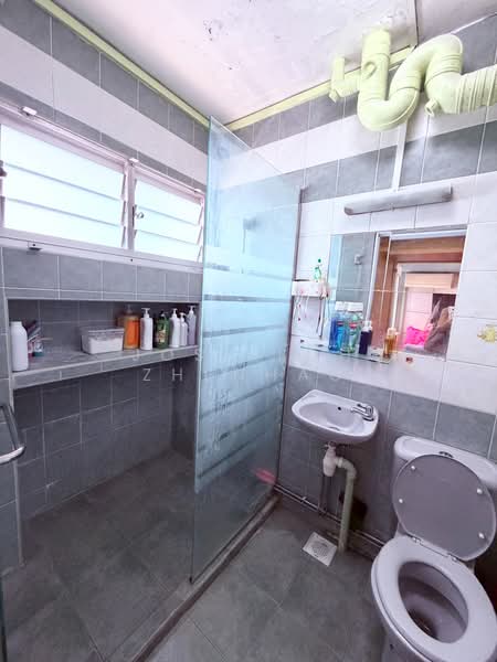 370 Woodlands Avenue 1, 370 Woodlands Avenue 1, 3 Bedrooms, 1,119 sqft, HDB Flat For Sale, by Jose Loh Zhenhao, 500120000 - Bathroom - PropertyGuru.com.sg