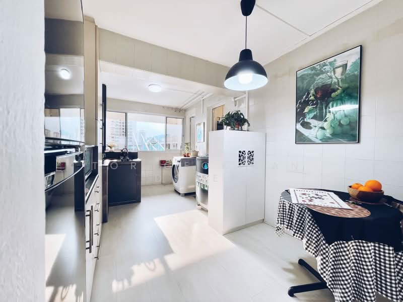 7 Marine Terrace, 7 Marine Terrace, 2 Bedrooms, 753 sqft, HDB Flat For Sale, by Tor Geok Lan Dores, 500120001 - Kitchen - PropertyGuru.com.sg