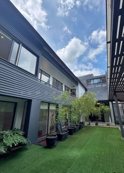 Cluny Park, 41 Cluny Park, 6 Bedrooms, 9,000 sqft, Detached House For Rent, by Edmund Ng Y S, 500120006 - Exterior - PropertyGuru.com.sg