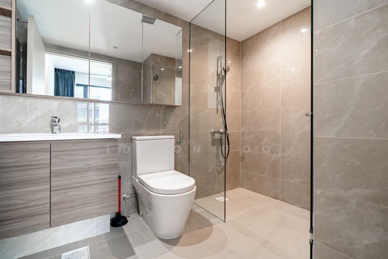 Treasure at Tampines, 17 Tampines Lane, 2 Bedrooms, 678 sqft, Condominium For Rent, by Edison Foo, 500120009 - Bathroom - PropertyGuru.com.sg