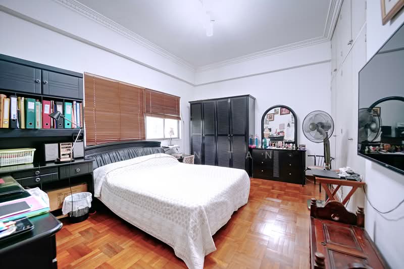 Robin Lane Apartment, , 4 Bedrooms, 2,551 sqft, Apartment For Sale, by Ethan Tan, 500120010 - Bedroom - PropertyGuru.com.sg