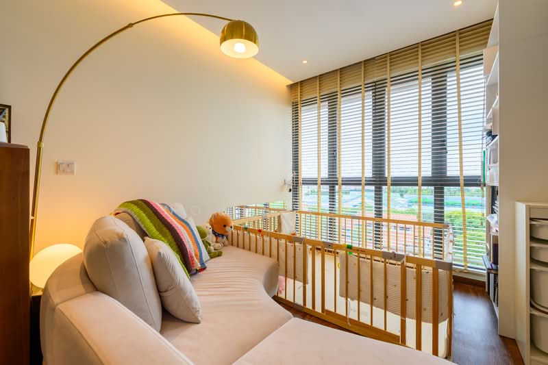 Hundred Palms Residences, 260 Yio Chu Kang Road, 3 Bedrooms, 958 sqft, Executive Condominium For Sale, by Nobie Tan, 500120013 - Living Room - PropertyGuru.com.sg