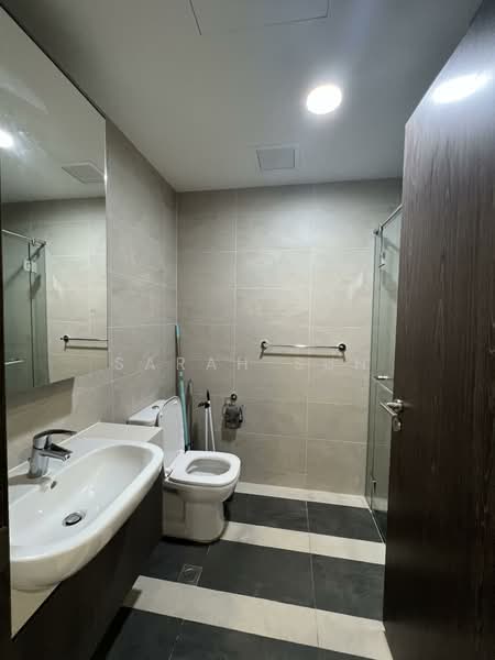 Parc Riviera, 101 West Coast Vale, 2 Bedrooms, 603 sqft, Condominium For Rent, by Sarah Sun, 500120018 - Bathroom - PropertyGuru.com.sg