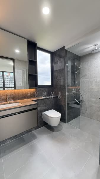 Tembusu Grand, , 3 Bedrooms, 1,173 sqft, Condominium For Rent, by Summer Song, 500120027 - Bathroom - PropertyGuru.com.sg