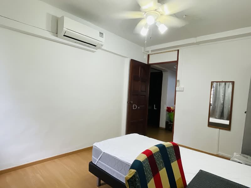174 Yishun Avenue 7, 174 Yishun Avenue 7, Room Rental, 150 sqft, HDB Flat For Rent, by Richard Lim, 500120034 - Bedroom - PropertyGuru.com.sg