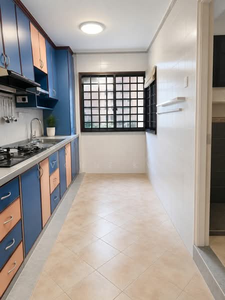 610 Ang Mo Kio Avenue 4, 610 Ang Mo Kio Avenue 4, 3 Bedrooms, 1,001 sqft, HDB Flat For Sale, by Yvonne Kwok, 500120039 - Kitchen - PropertyGuru.com.sg
