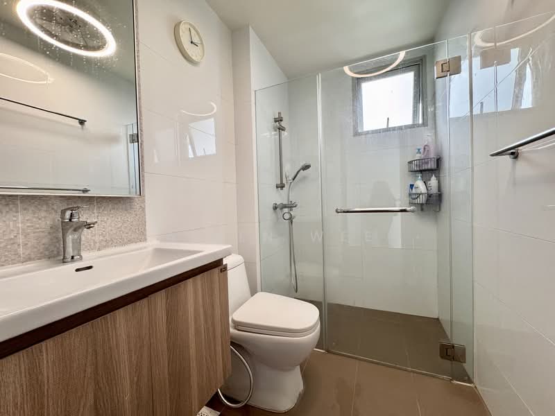 Heron Bay, 63 Upper Serangoon View, 4 Bedrooms, 1,389 sqft, Executive Condominium For Sale, by Allen Wee, 500120043 - Bathroom - PropertyGuru.com.sg