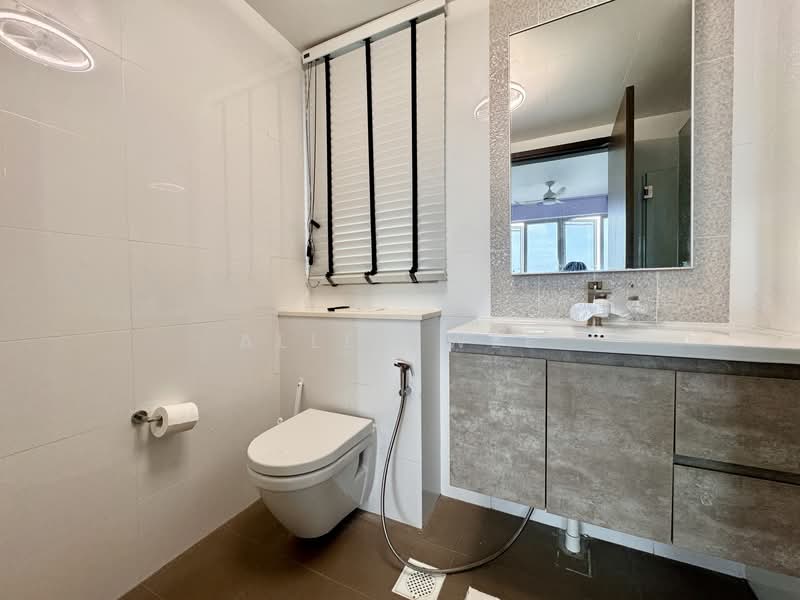 Heron Bay, 63 Upper Serangoon View, 4 Bedrooms, 1,389 sqft, Executive Condominium For Sale, by Allen Wee, 500120043 - Bathroom - PropertyGuru.com.sg
