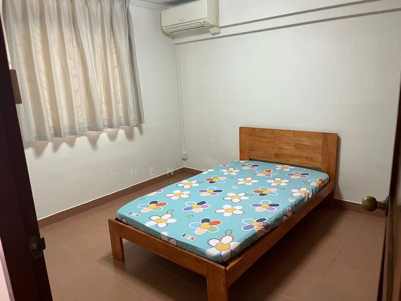 61 Lorong 5 Toa Payoh, 61 Lorong 5 Toa Payoh, 2 Bedrooms, 700 sqft, HDB Flat For Rent, by Chen Yitao, 500120050 - Bedroom - PropertyGuru.com.sg