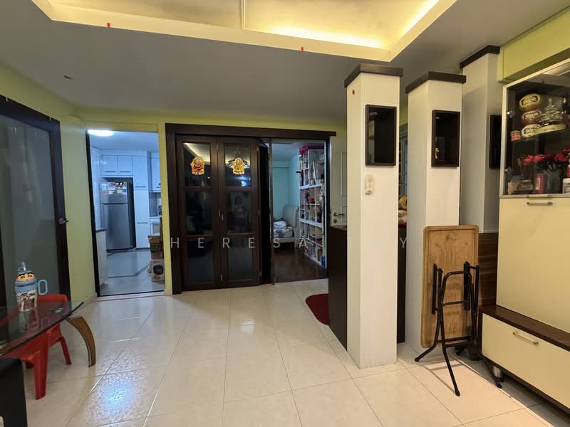 370 Woodlands Avenue 1, 370 Woodlands Avenue 1, 3 Bedrooms, 1,119 sqft, HDB Flat For Sale, by Theresa THY, 500120054 - Kitchen - PropertyGuru.com.sg