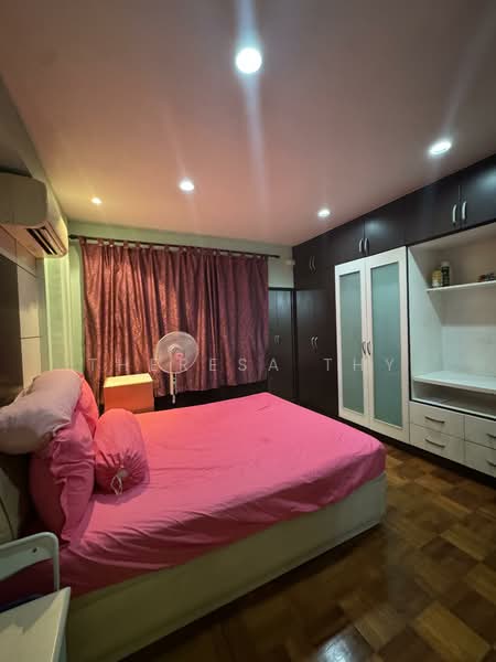 370 Woodlands Avenue 1, 370 Woodlands Avenue 1, 3 Bedrooms, 1,119 sqft, HDB Flat For Sale, by Theresa THY, 500120054 - Bedroom - PropertyGuru.com.sg