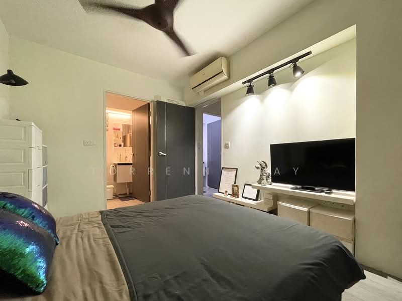 286C Compassvale Crescent, 286C Compassvale Crescent, 2 Bedrooms, 732 sqft, HDB Flat For Sale, by Torrenn Tnay, 500120055 - Bedroom - PropertyGuru.com.sg