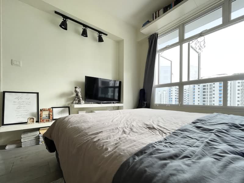 286C Compassvale Crescent, 286C Compassvale Crescent, 2 Bedrooms, 732 sqft, HDB Flat For Sale, by Torrenn Tnay, 500120055 - Bedroom - PropertyGuru.com.sg