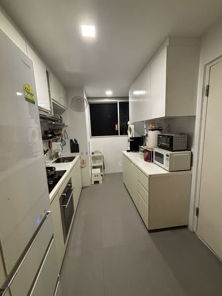 Heron Bay, 63 Upper Serangoon View, 3 Bedrooms, 1,033 sqft, Executive Condominium For Sale, by Sam Kng, 500120059 - Kitchen - PropertyGuru.com.sg