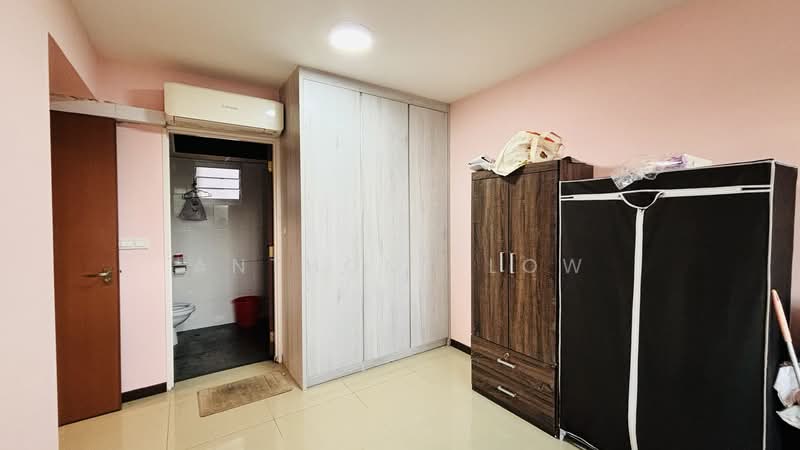 183B Woodlands Street 13, 183B Woodlands Street 13, 3 Bedrooms, 1,001 sqft, HDB Flat For Sale, by Anthony Low, 500120066 - Master room  - PropertyGuru.com.sg