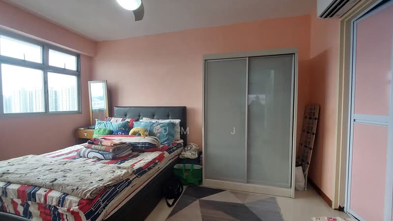 377 Bukit Batok Street 31, 377 Bukit Batok Street 31, 2 Bedrooms, 721 sqft, HDB Flat For Sale, by Jumi J, 500120086 - Master Bedroom  - PropertyGuru.com.sg