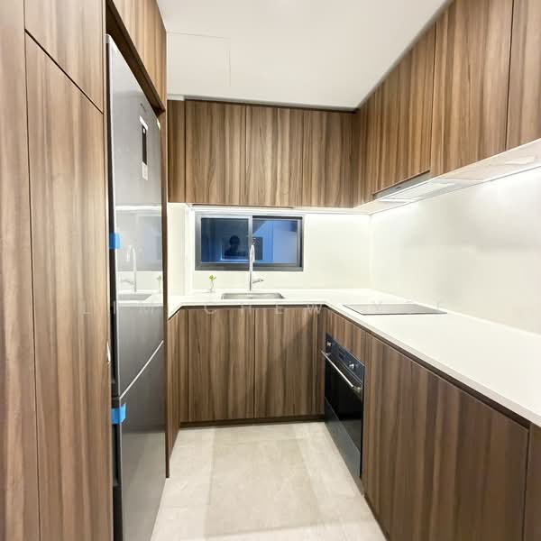 Lentor Modern, Lentor Central, 2 Bedrooms, 732 sqft, Condominium For Rent, by Lim Chew Yee, 500120088 - Kitchen - PropertyGuru.com.sg