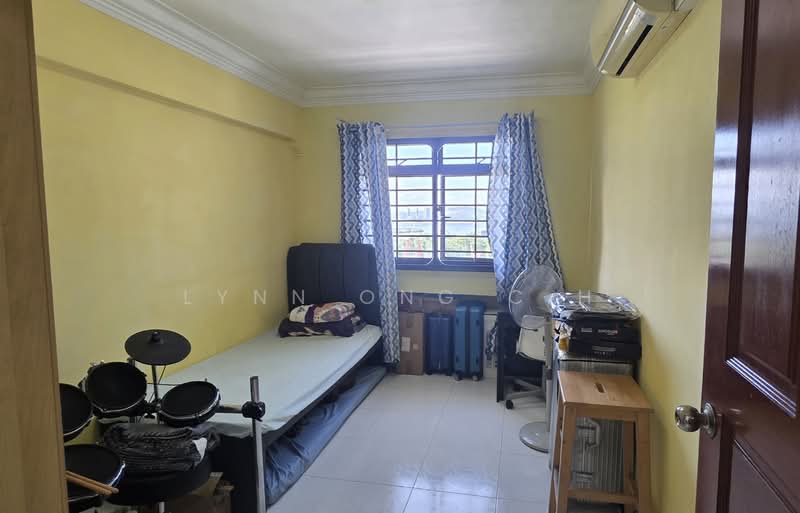 492 Admiralty Link, 492 Admiralty Link, 3 Bedrooms, 979 sqft, HDB Flat For Sale, by Lynn Ong C H, 500120091 - Bedroom - PropertyGuru.com.sg