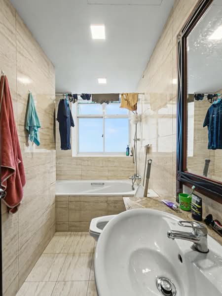 Casablanca, 31 Rosewood Drive, 3 Bedrooms, 1,119 sqft, Condominium For Sale, by Joshua Soh, 500120093 - Bathroom - PropertyGuru.com.sg