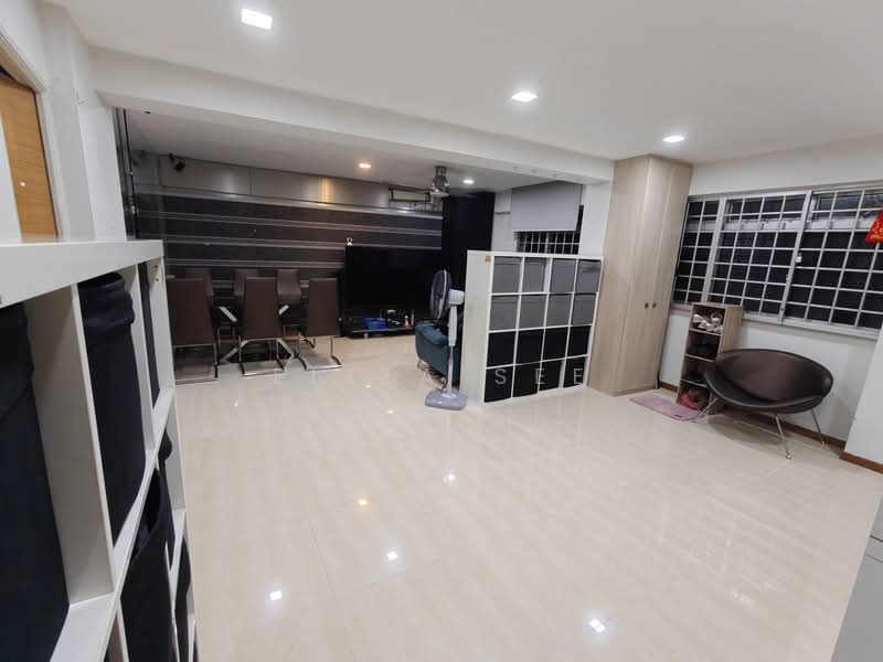 639 Pasir Ris Drive 1, 639 Pasir Ris Drive 1, 3 Bedrooms, 1,119 sqft, HDB Flat For Rent, by Eliza See, 500120103 - Living Room - PropertyGuru.com.sg