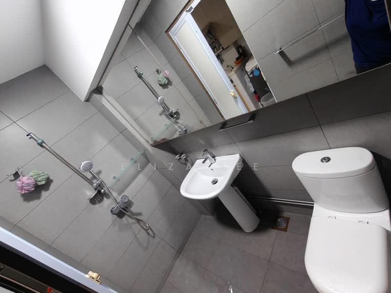 639 Pasir Ris Drive 1, 639 Pasir Ris Drive 1, 3 Bedrooms, 1,119 sqft, HDB Flat For Rent, by Eliza See, 500120103 - Bathroom - PropertyGuru.com.sg