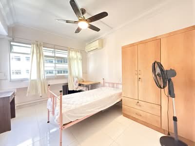 For Rent - 354 Woodlands Avenue 1