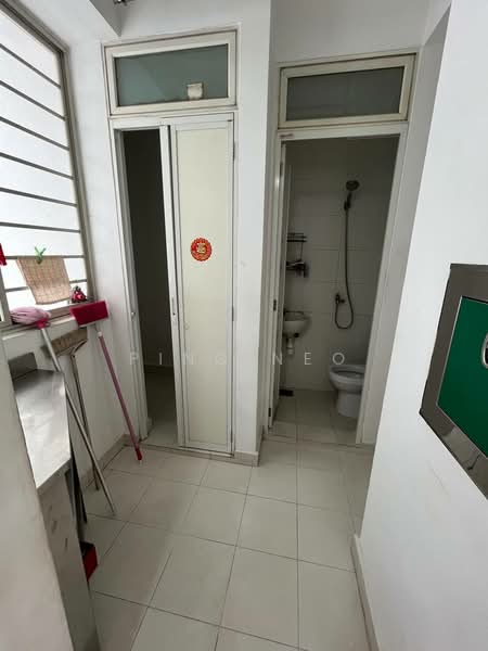 The Centris, 65 Jurong West Central 3, Room Rental, 150 sqft, Apartment For Rent, by Ping Neo, 500120153 - Bathroom - PropertyGuru.com.sg