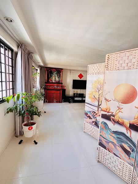 726 Yishun Street 71, 726 Yishun Street 71, 3 Bedrooms, 1,120 sqft, HDB Flat For Sale, by Andres Ong, 500120155 - Living Room - PropertyGuru.com.sg