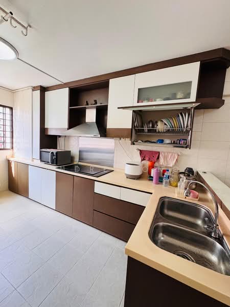 726 Yishun Street 71, 726 Yishun Street 71, 3 Bedrooms, 1,120 sqft, HDB Flat For Sale, by Andres Ong, 500120155 - Kitchen - PropertyGuru.com.sg