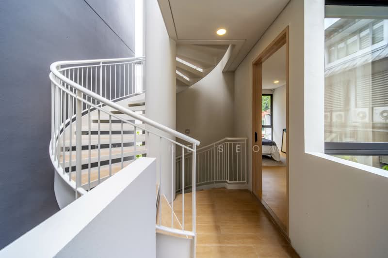 FREEHOLD Brand NEW Corner Terrace! Prime District 11! Move In Immediately!, , 5 Bedrooms, 7,898 sqft, Corner Terrace For Sale, by Evonne Seow, 500120158 - Corridor - PropertyGuru.com.sg